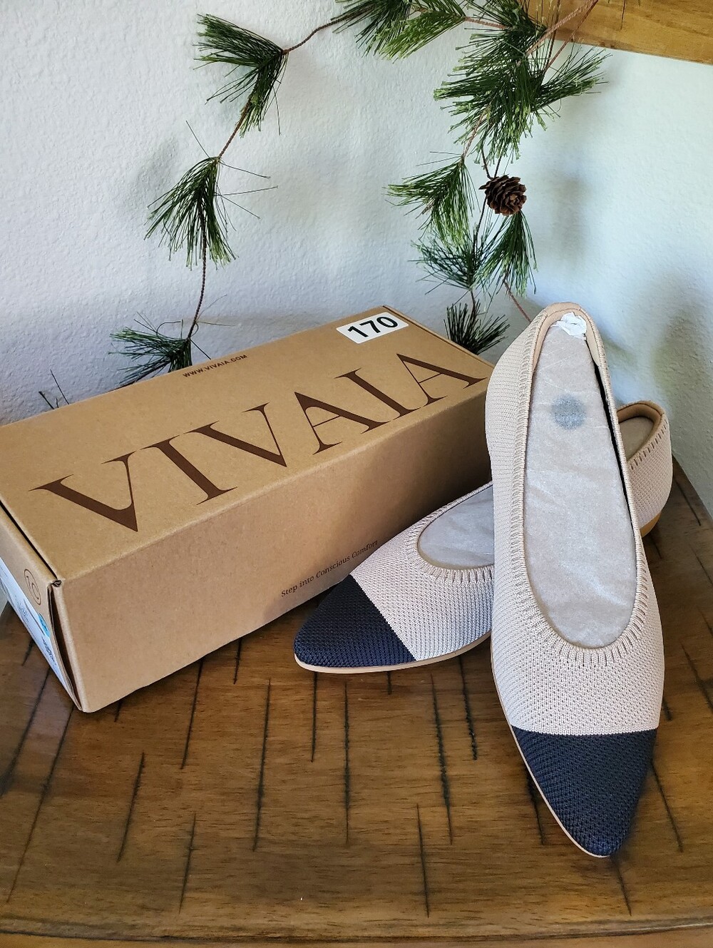 NIB VIVAIA Aria 5° Pointed-Toe Ballet Flats Almond & Black Knit Shoes